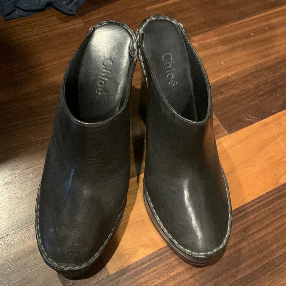 Like new leather Chloe mules